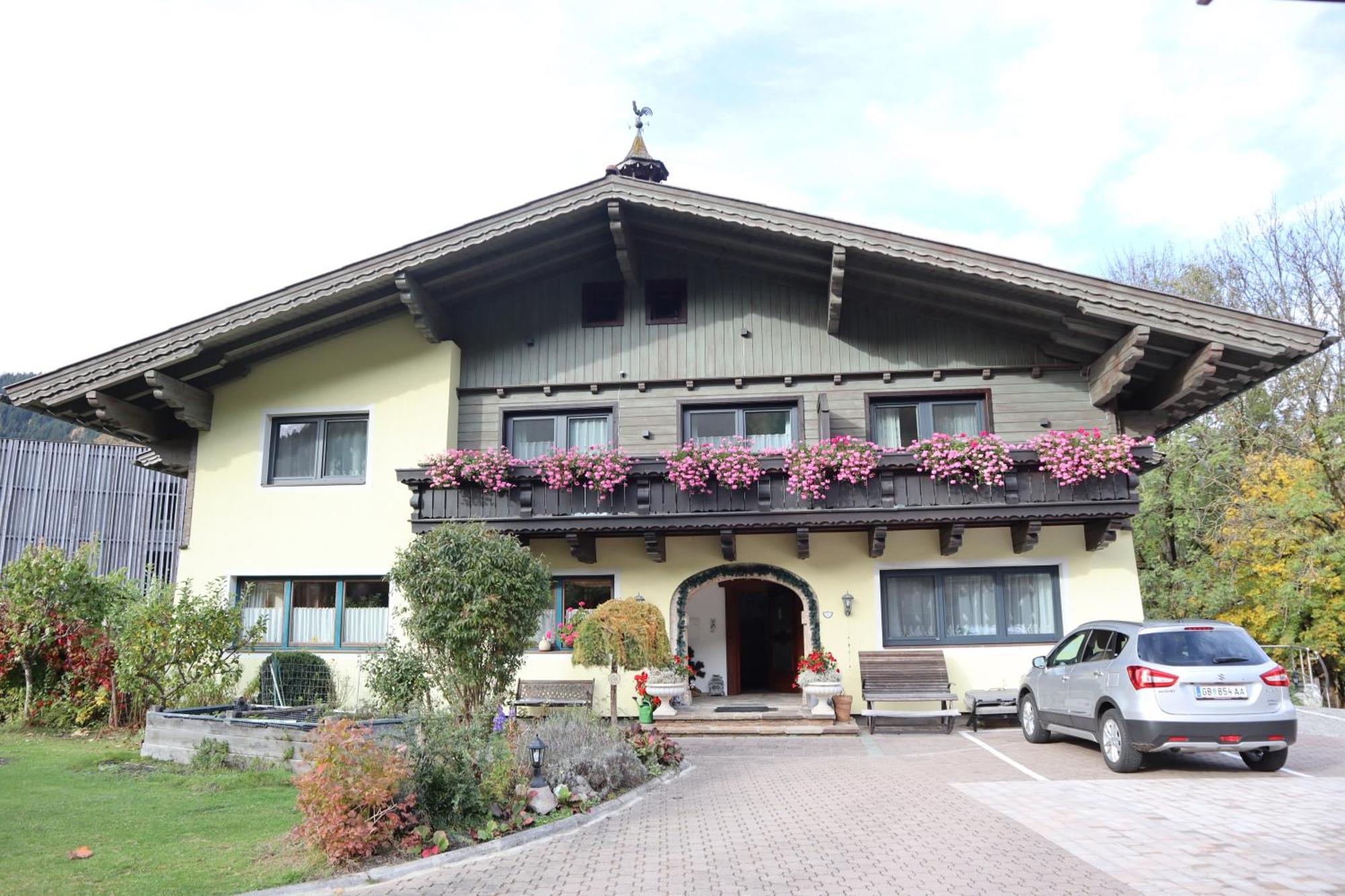 Landhaus-Appartements Warraich Schladming Exterior photo